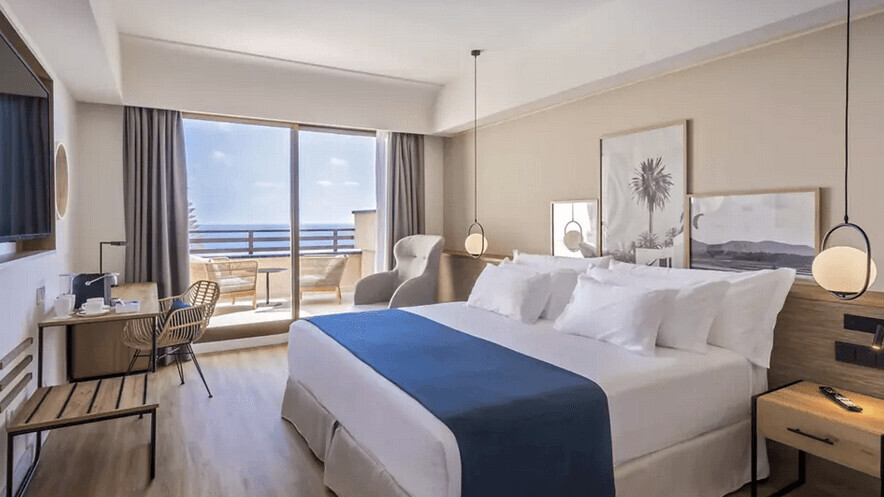 Deluxe Sea View Room 
